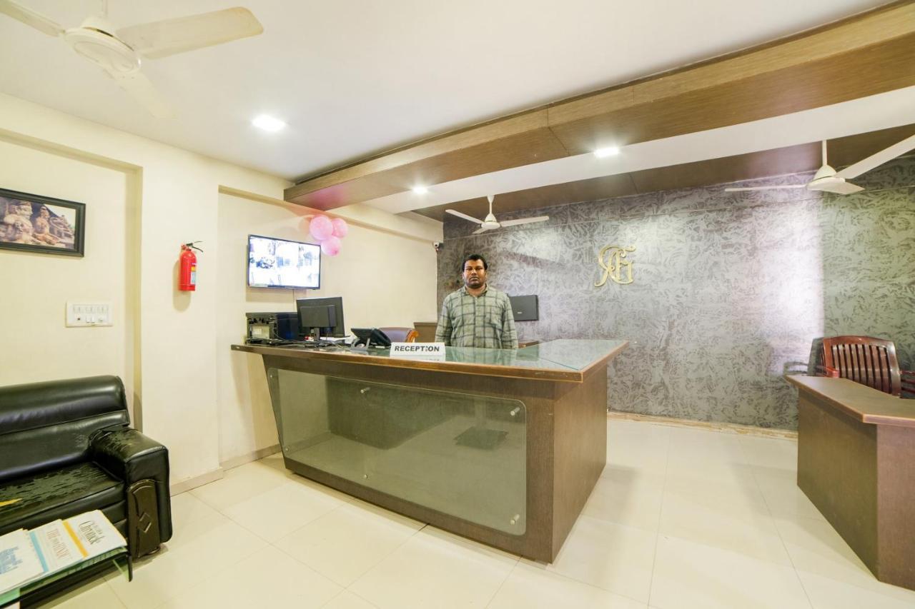 Super Capital O Raaga Grand Hotel Hyderabad Ngoại thất bức ảnh