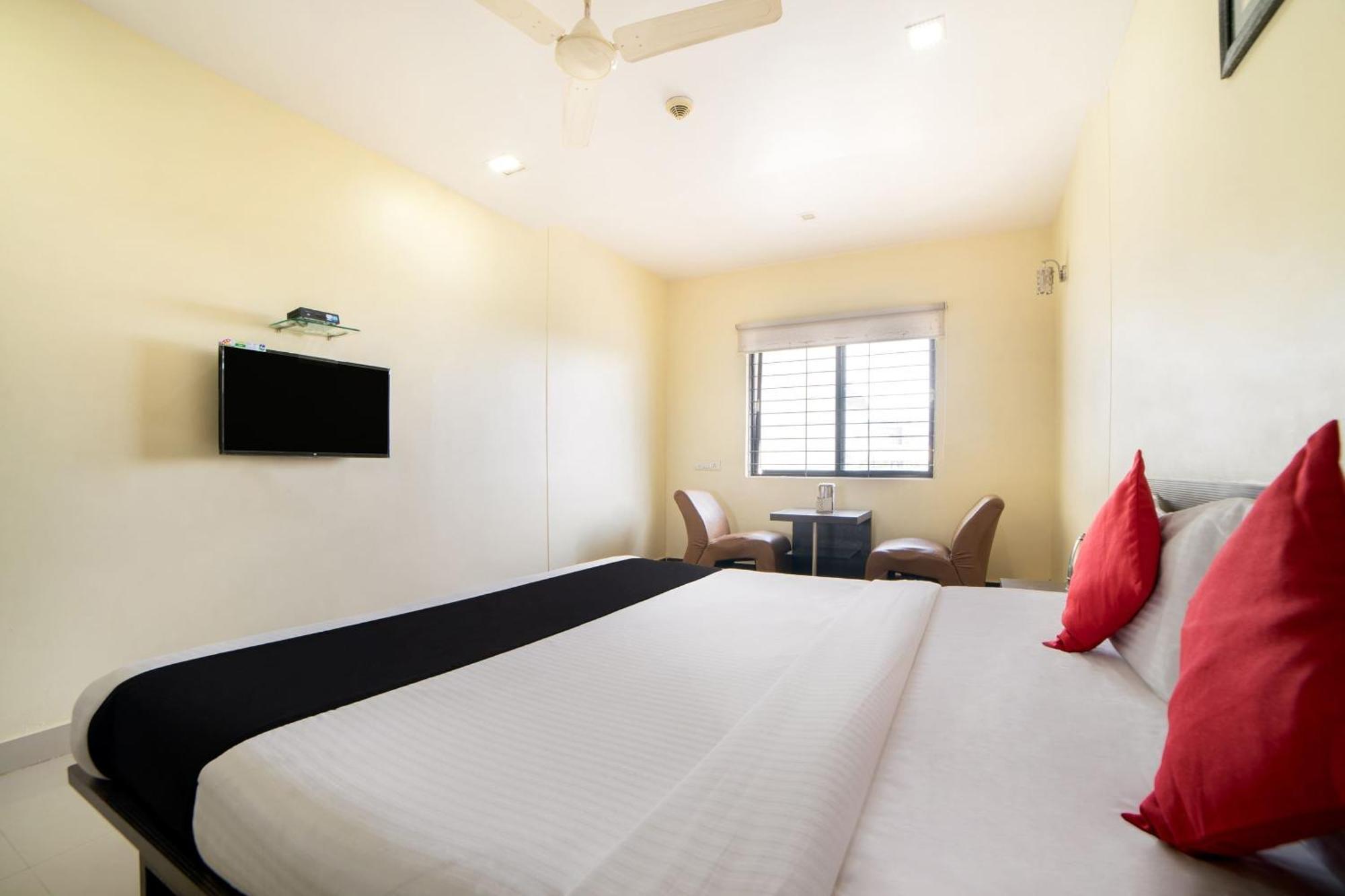 Super Capital O Raaga Grand Hotel Hyderabad Ngoại thất bức ảnh